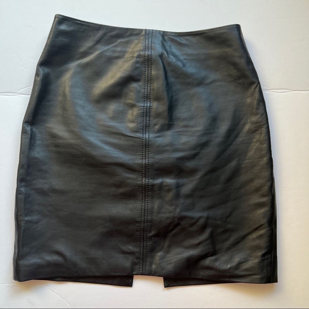 H&M real leather skirt sz Uas 8 like new